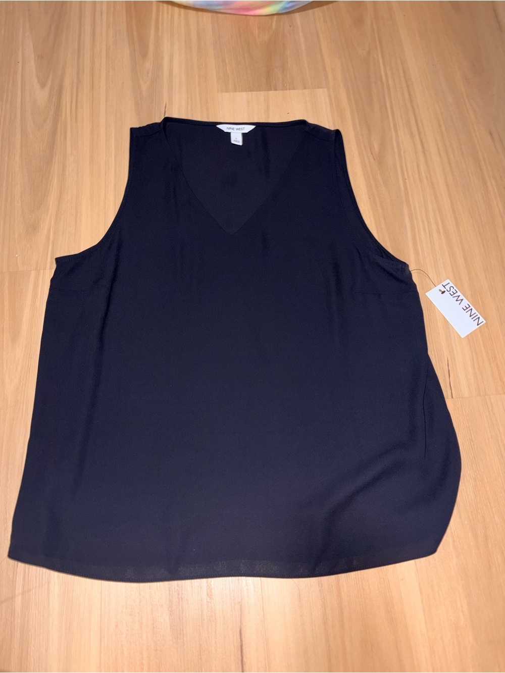 Nine West Black V-Neck Sleeveless Camisole